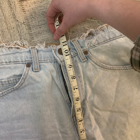 Vintage Orange Tab Light Wash Levi’s Jean Shorts - Picture 6 of 7